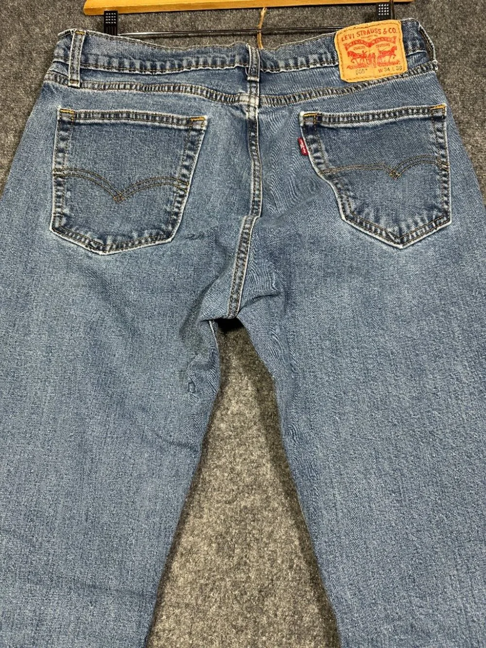 Levis 505 Jeans Mens 34 Medium Wash Cotton Stretch Pockets Straight Leg